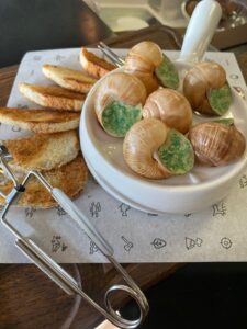 Бургундские улитки с гренками 12шт