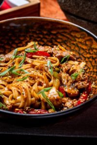 Пшеничная лапша/Гречневая лапша со свининой и овощами